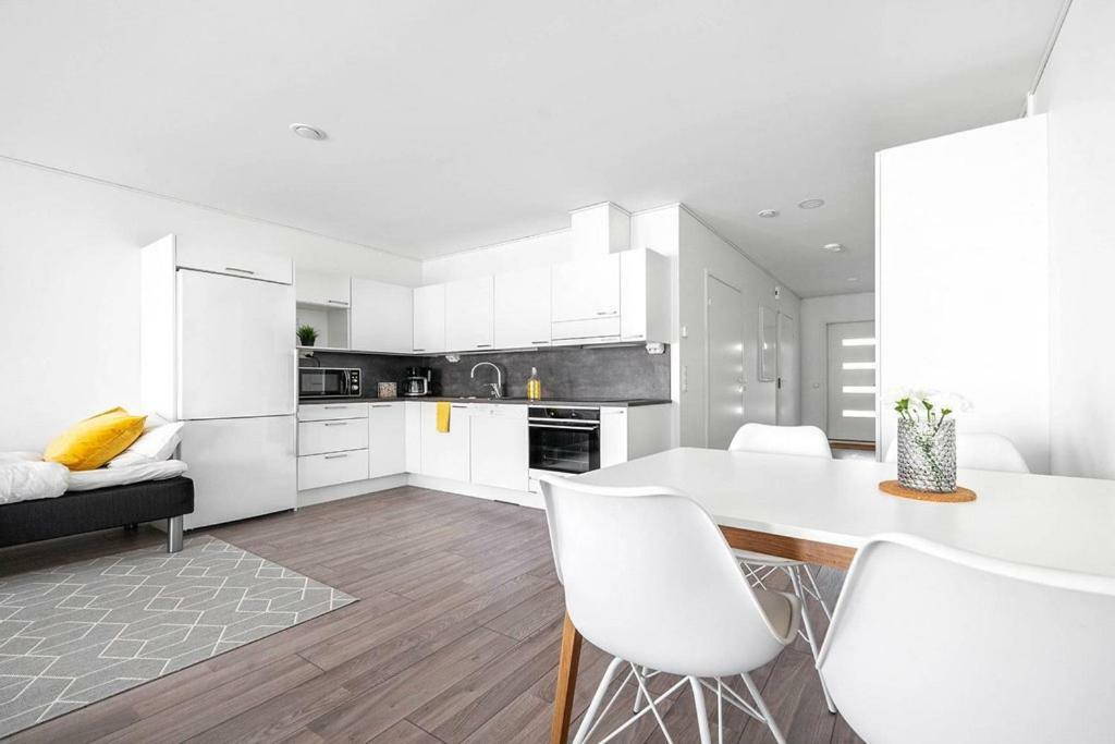 Haemeentie Apartments ยารเว็นบา ภายนอก รูปภาพ